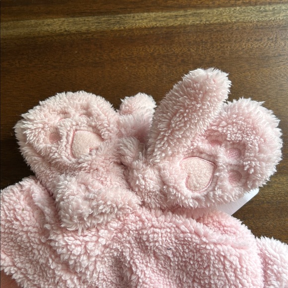 Starting Out hat & gloves - Picture 3 of 5